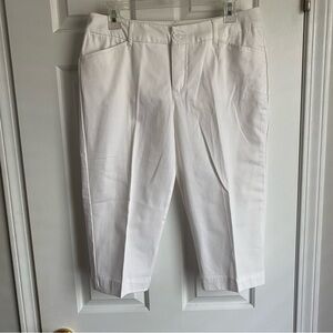St John’s Bay White Capris 8 Petite